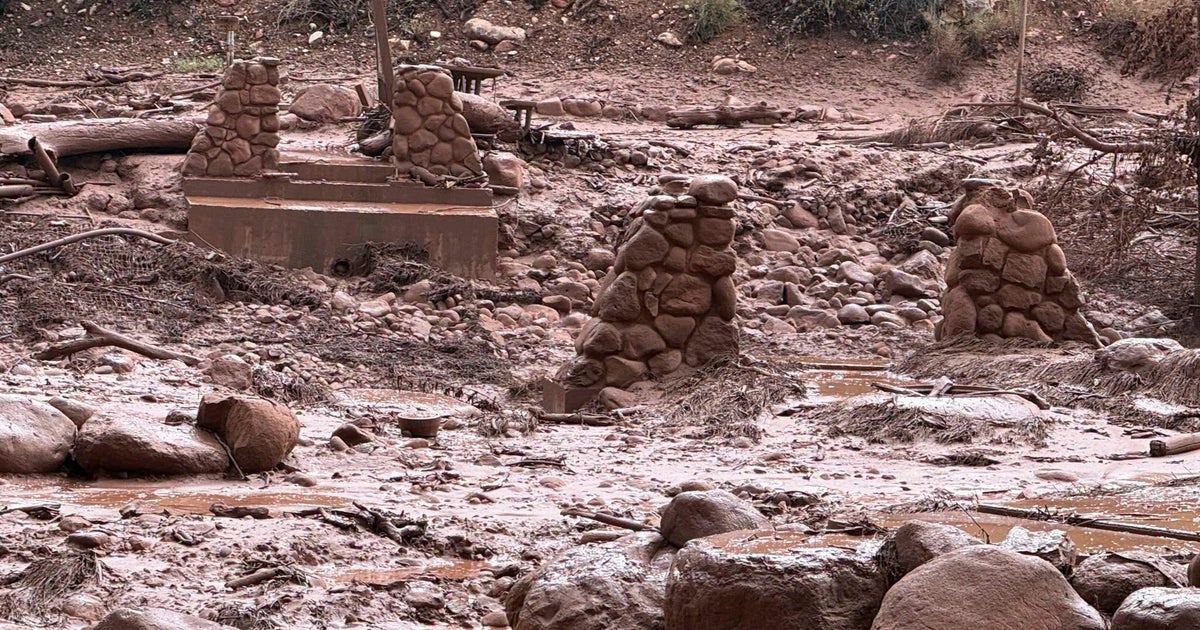 2 dead, at least 1 missing after Grand Canyon hit by flash floods