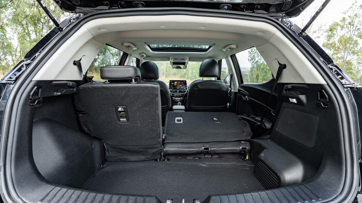 2027 Mahindra XUV 3XO Black Anniversary Edition review