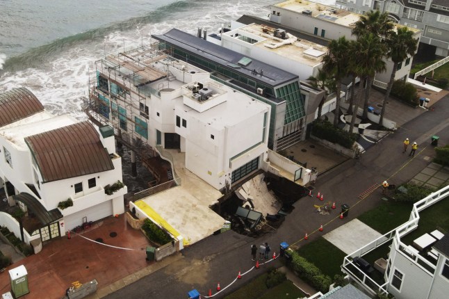 30-foot sinkhole opens outside Nicolas Cage’s Malibu home after driveway collapses