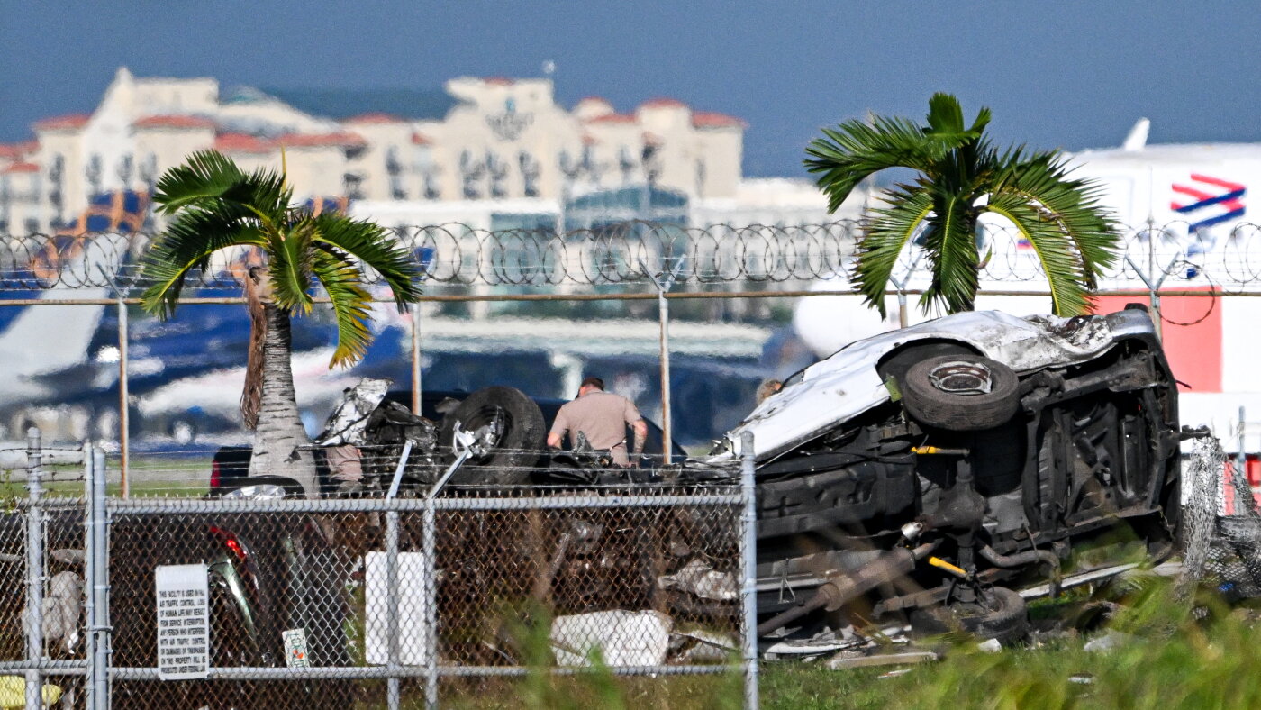 5 dead after crash at Miami Airport. And, Germany's far-right wins state election