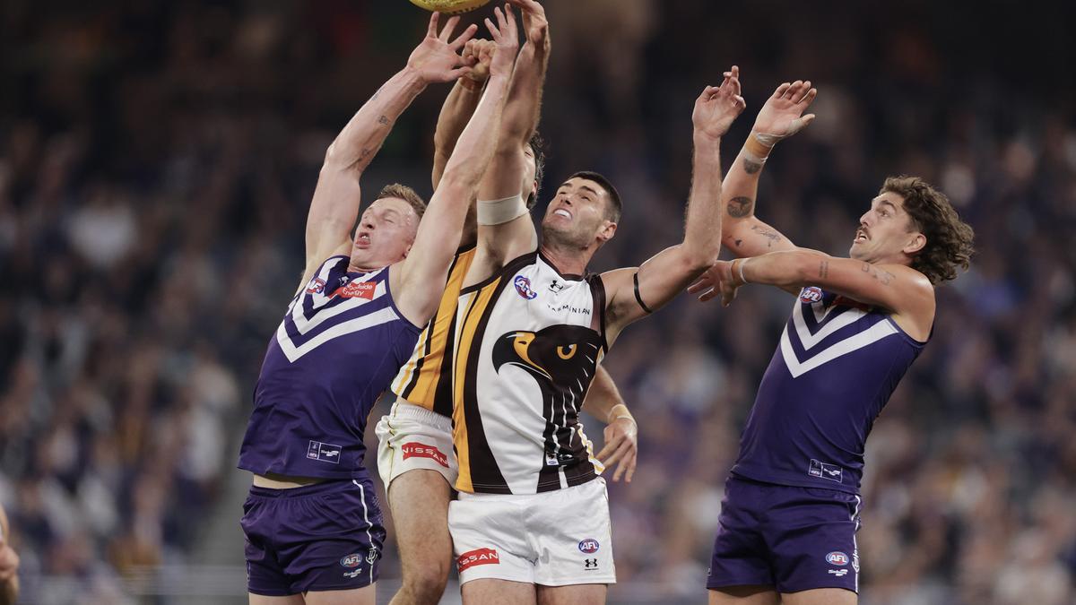 AFL great Nick Riewoldt says Fremantle’s key forwards and midfield depth gives them an advantage over Hawthorn
