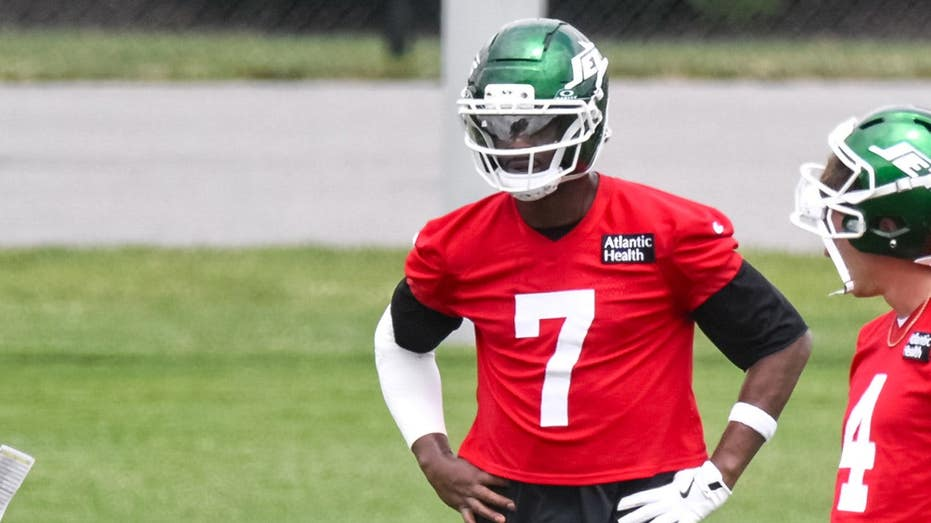 Aaron Glenn's Jets bet on Geno Smith and Frank Reich to escape AFC East basement in 2026