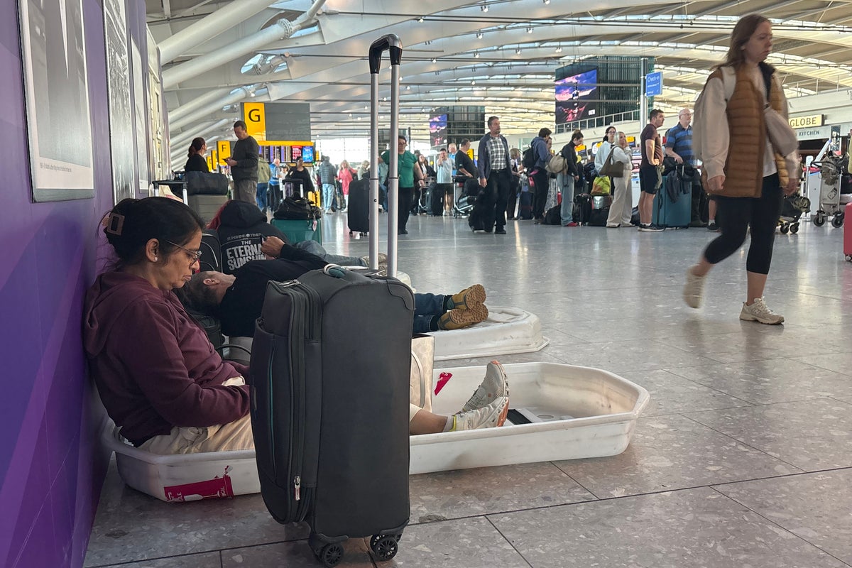 Air traffic control issues latest: Why are flights delayed and which airports are affected?