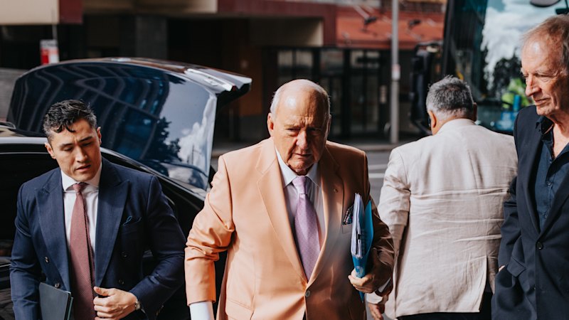 Alan Jones’ friend tells court that ‘lefties’ hate the former 2GB host