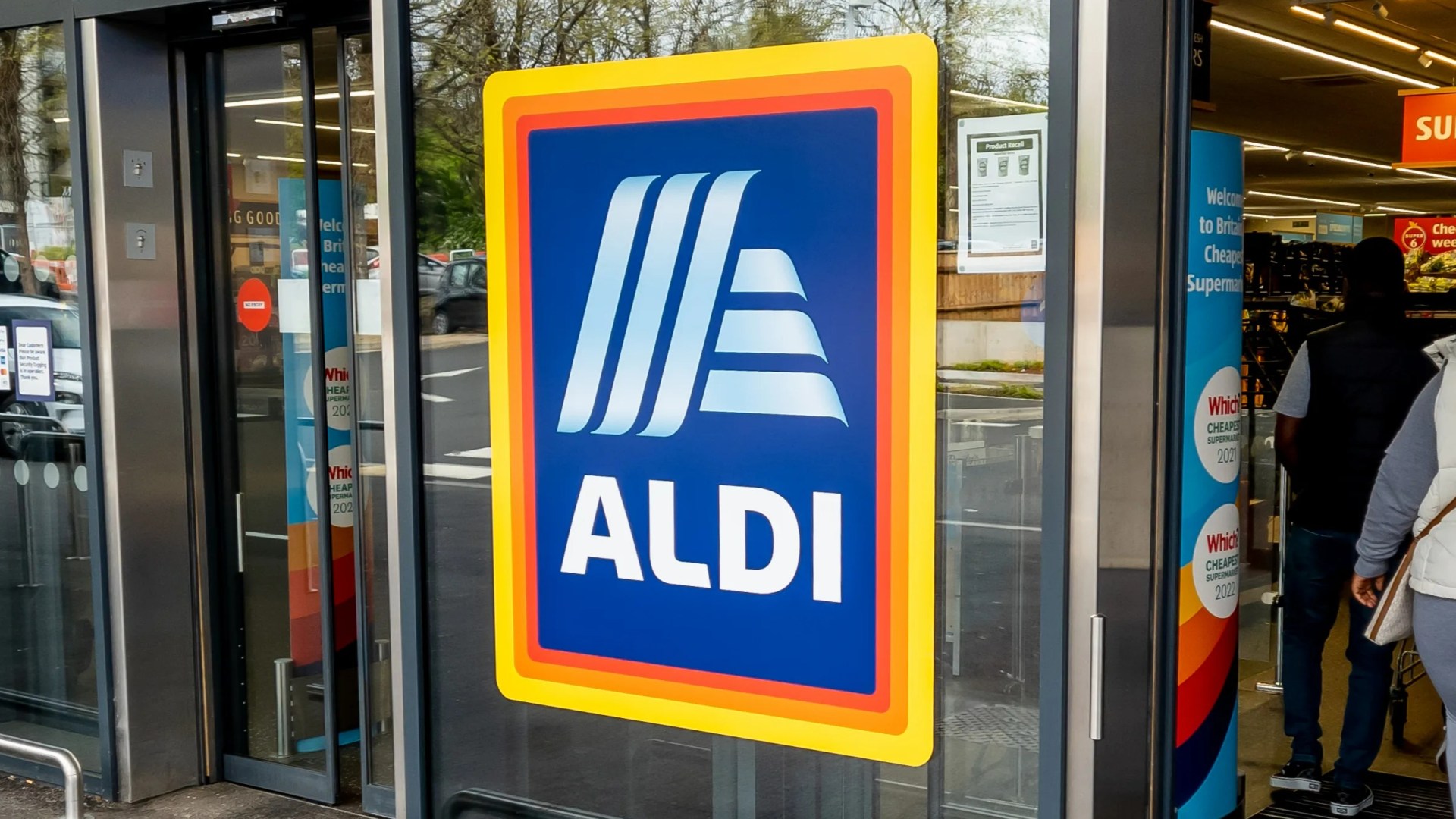 Aldi brings back £1.99 Lush dupe that smells ‘exactly’ like Snow Fairy – and it’s over 90% cheaper