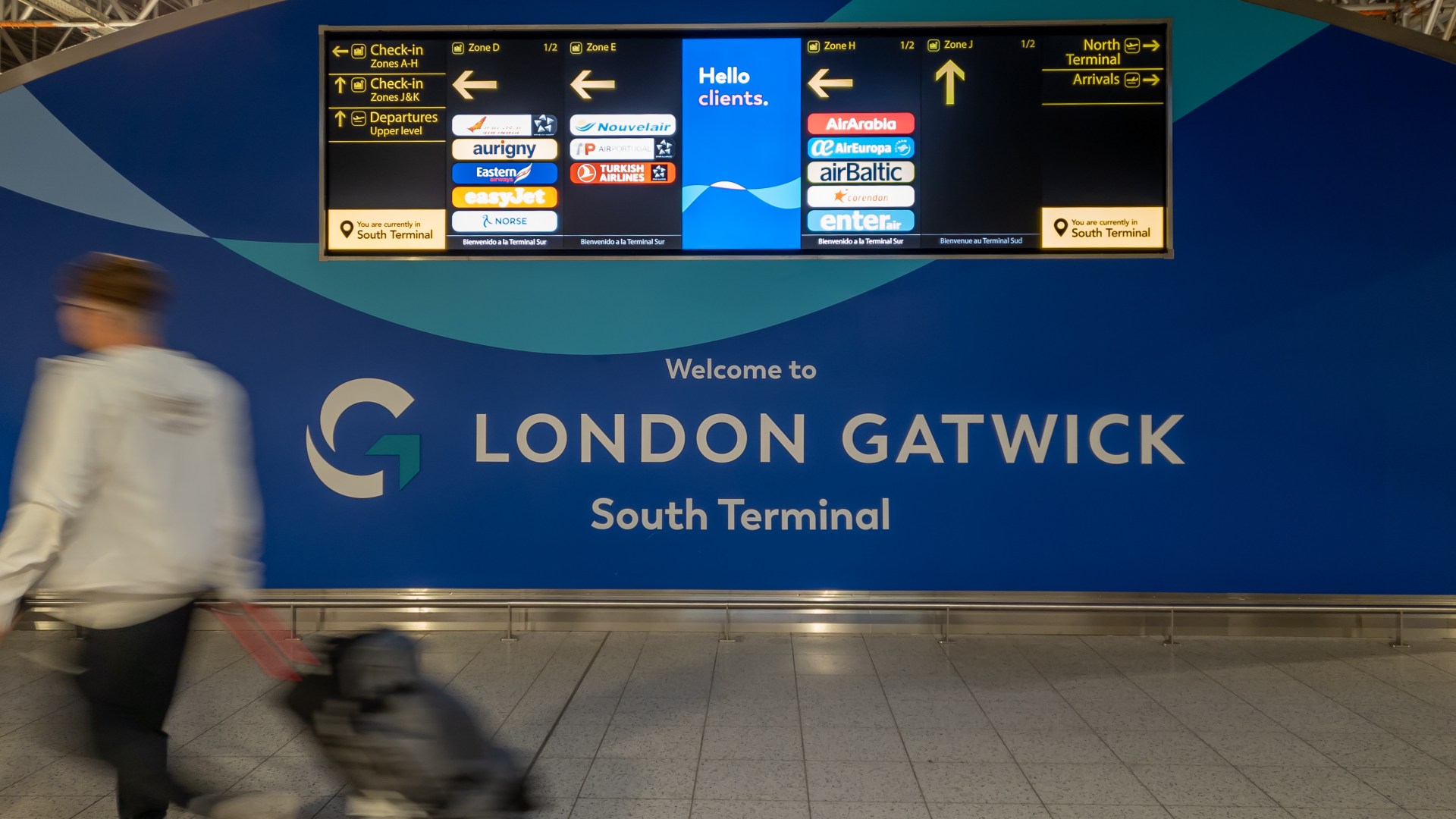All flights GROUNDED at Gatwick Airport with runway closed after plane suffers ‘technical issue’