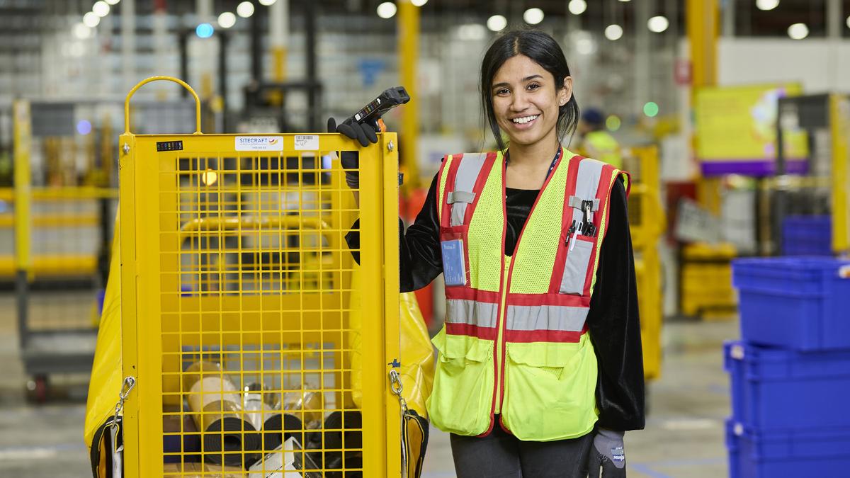 Amazon Australia announces recruitment drive, thousands of no-experience jobs available in WA, NSW, VIC, QLD