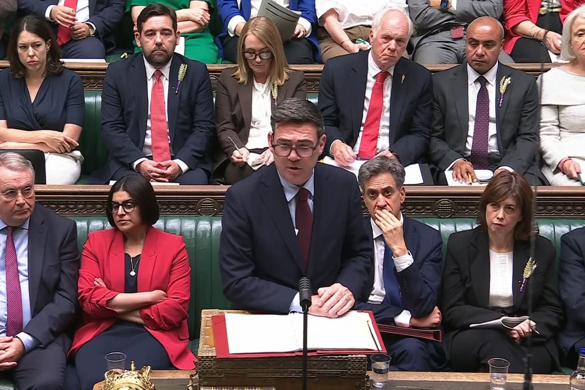 Andy Burnham tells PMQs: I won't cut Britain's benefits bill to boost defence spending