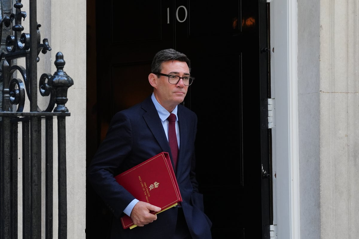 Andy Burnham’s father, who had Alzheimer’s, dies