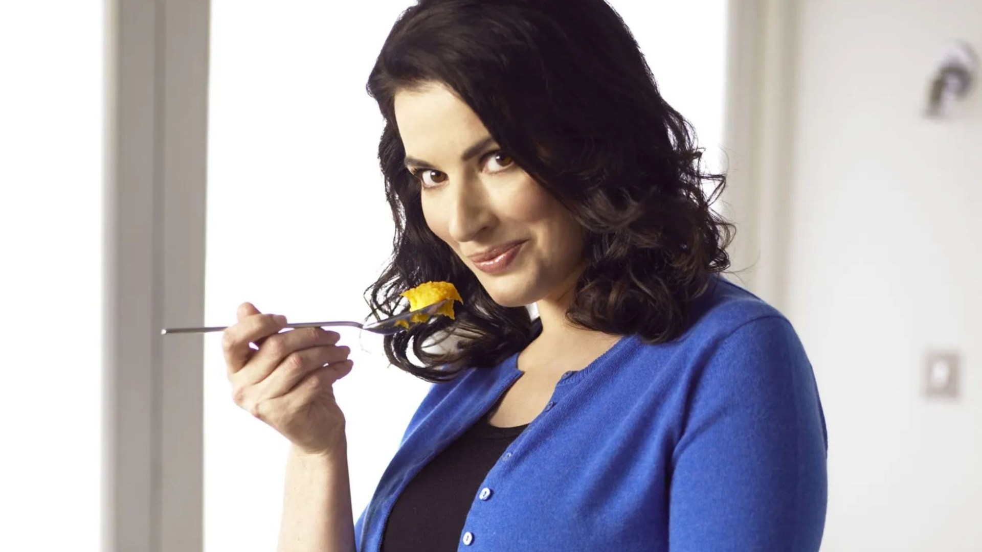 As cheeky chef Nigella denies on-screen flirting – is she the sauce of these fruit phrases?