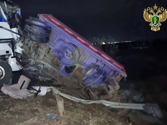 At least 20 dead after school bus plummets down 100ft ravine in Cape Verde
