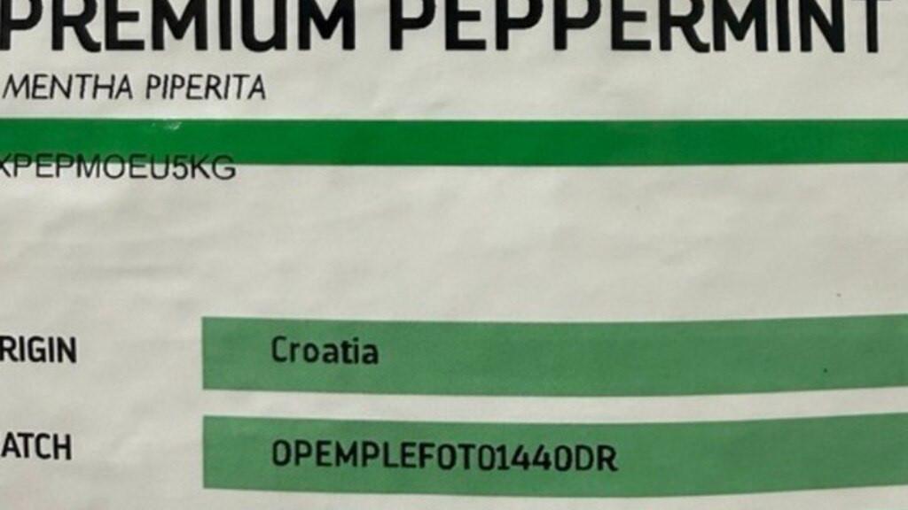 Austral Herbs urgently pulls peppermint leaf after metal found inside