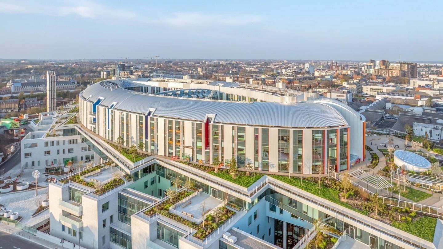 'BAM need to turn up and do the work' on children's hospital, minister says
