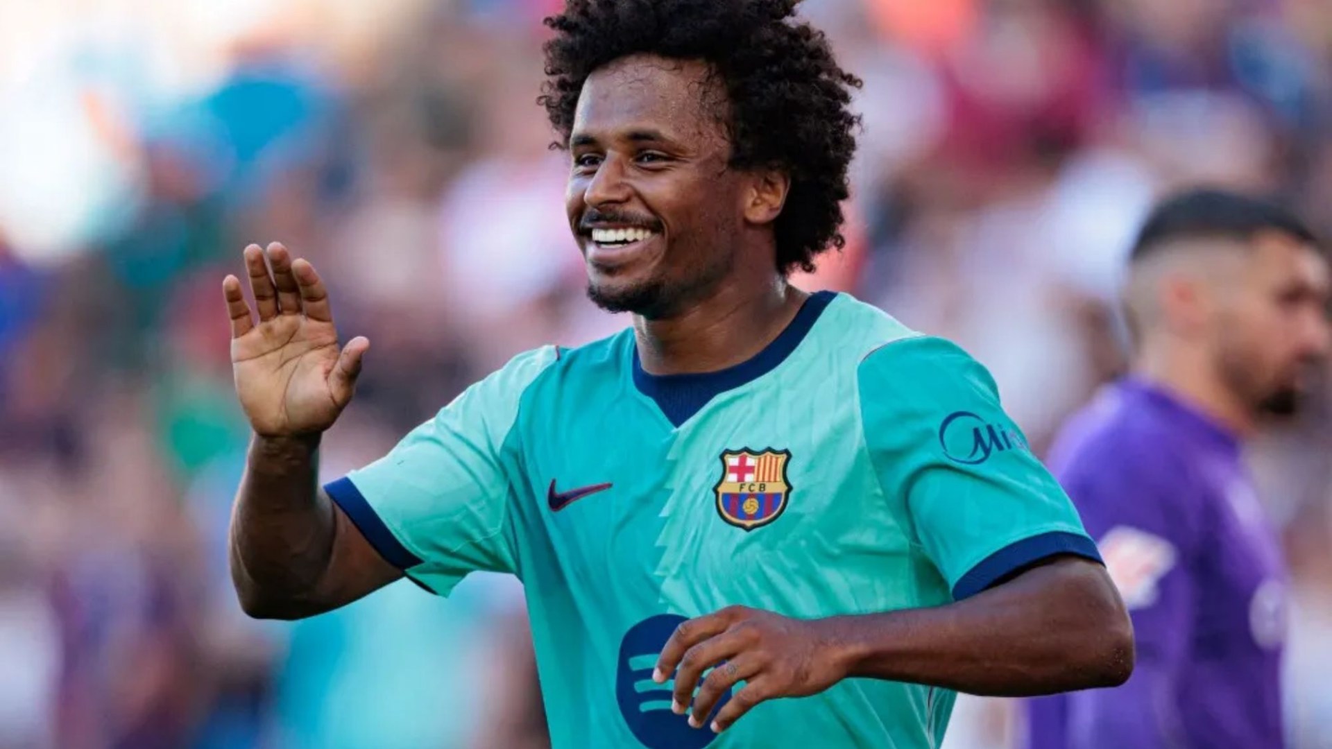 Barcelona’s star wife aims major dig at huge Real Madrid transfer signing with brutal two-word message on social media