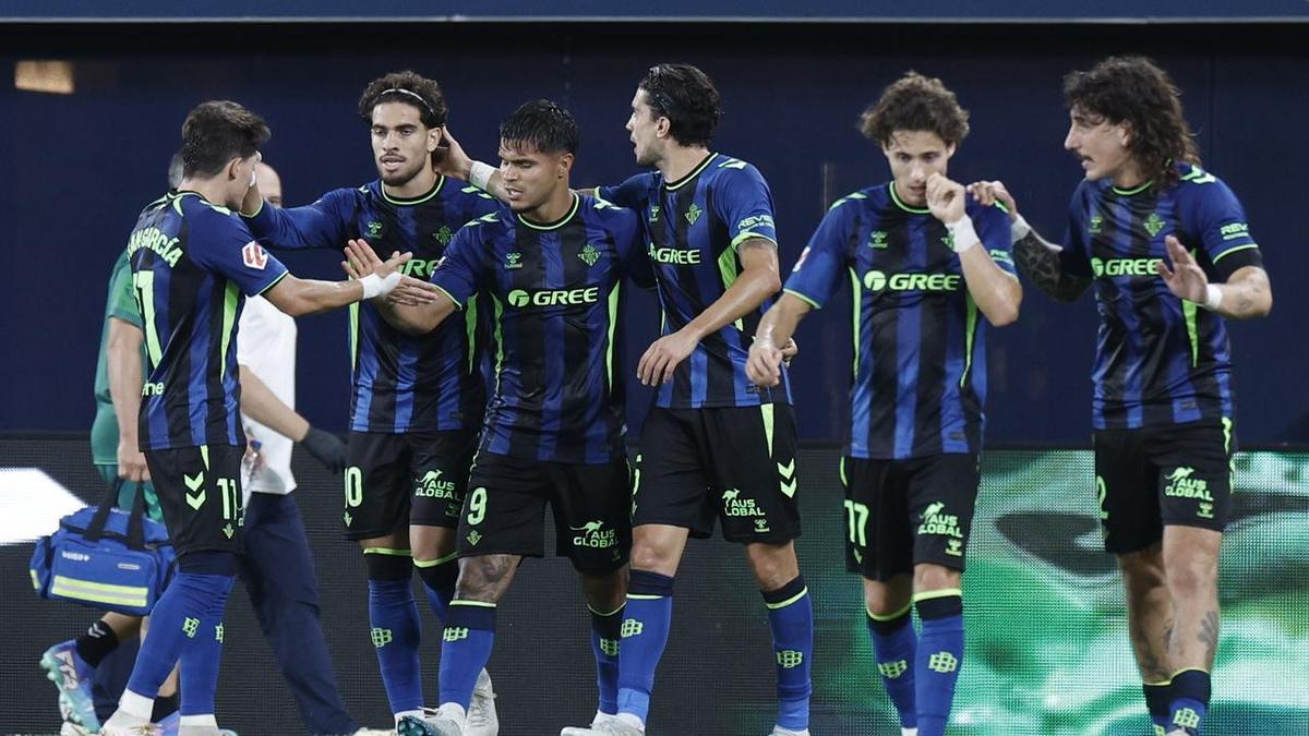 Betis better in Spain, Roma and Inter top in Italy