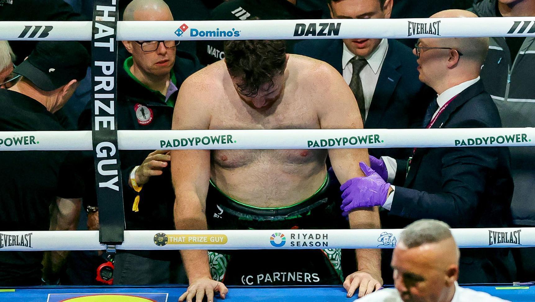 Bizarre end to Croke Park bout as Thomas Carty falls out of ring