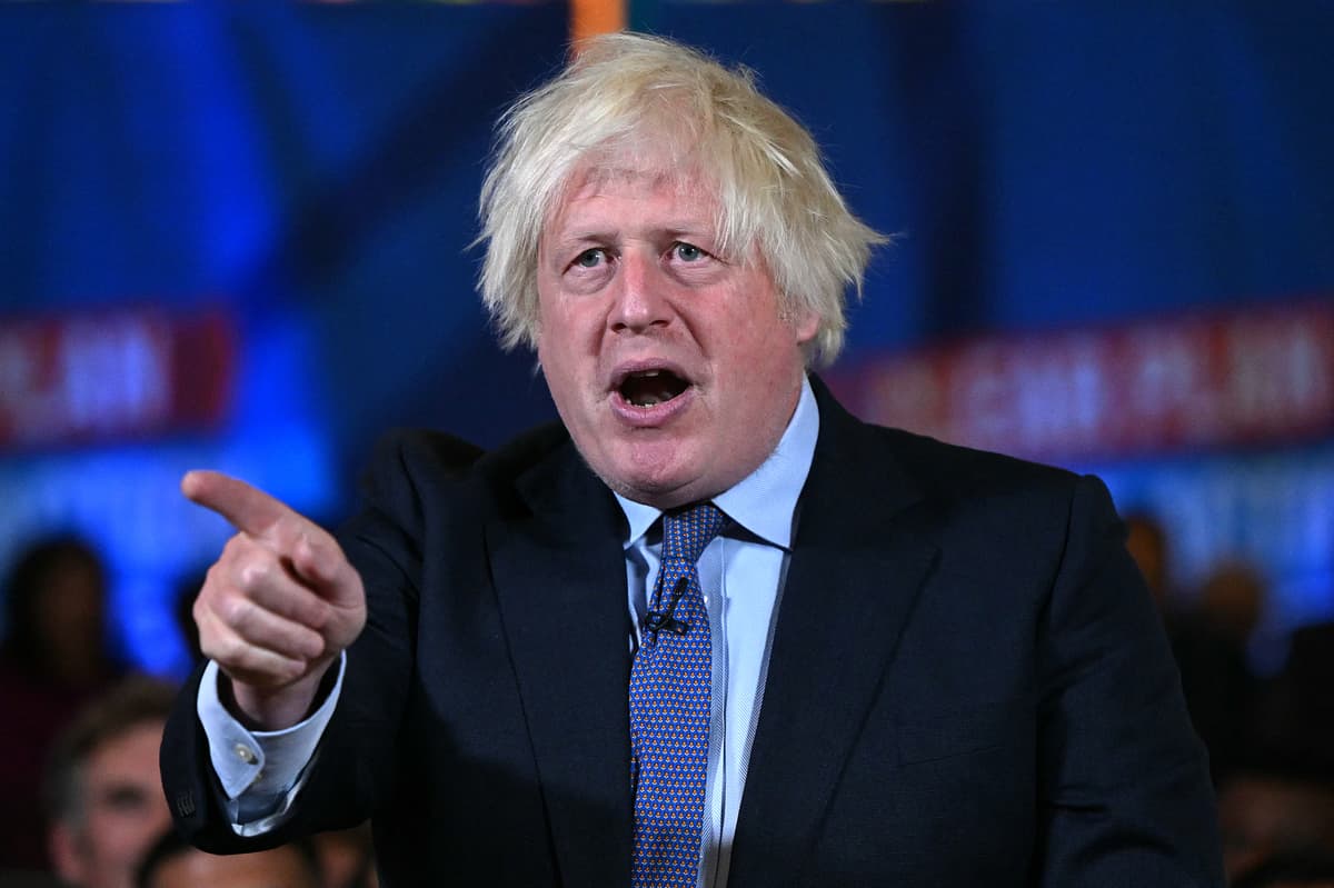 Boris Johnson slams 'hysterical' Vladimir Putin after Russia attacks Ukrainian train after he left station