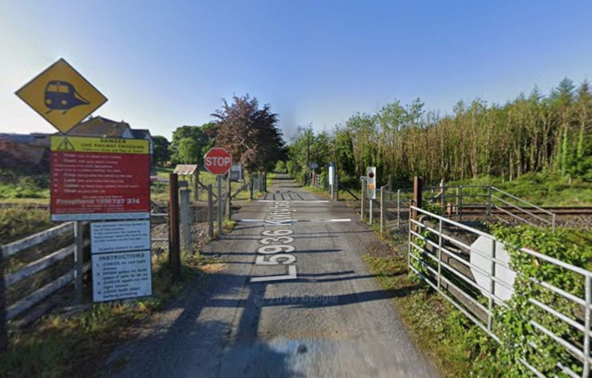 Boy (12) killed, father (40s) injured after train strikes car in Co Mayo