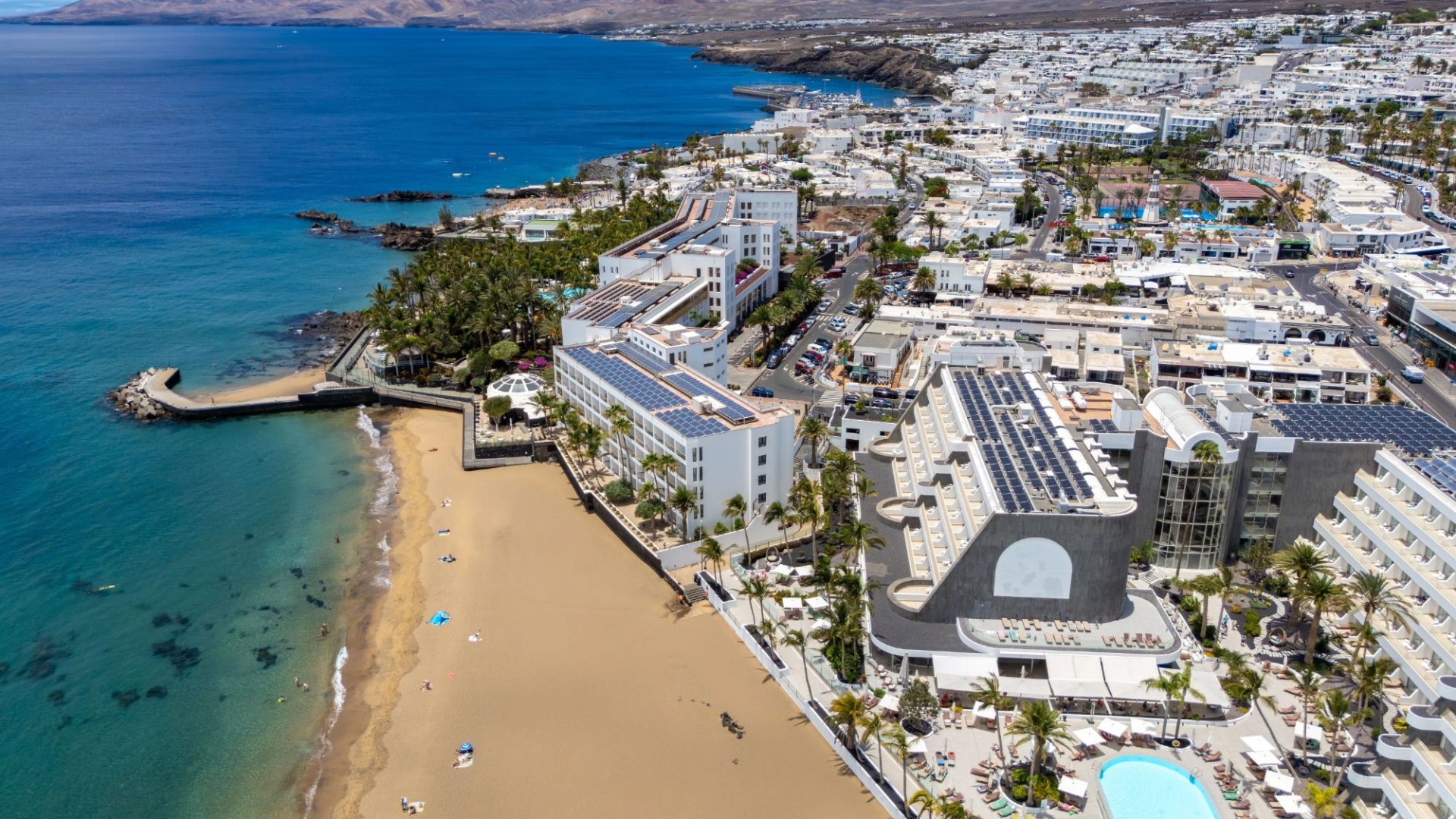 Brit tourist, 75, dies while swimming in sea in Lanzarote after wife ‘loses sight of him’ and scrambles lifeguards