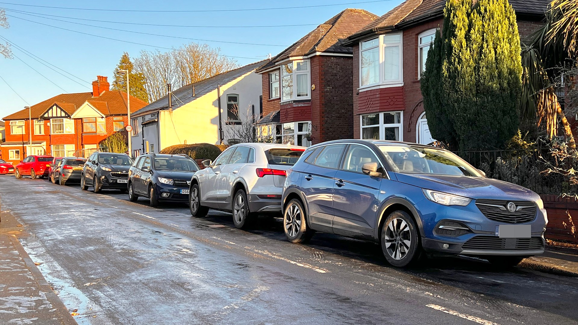 Can I get a parent’s car towed if they block my driveway on the school run? Full rules explained