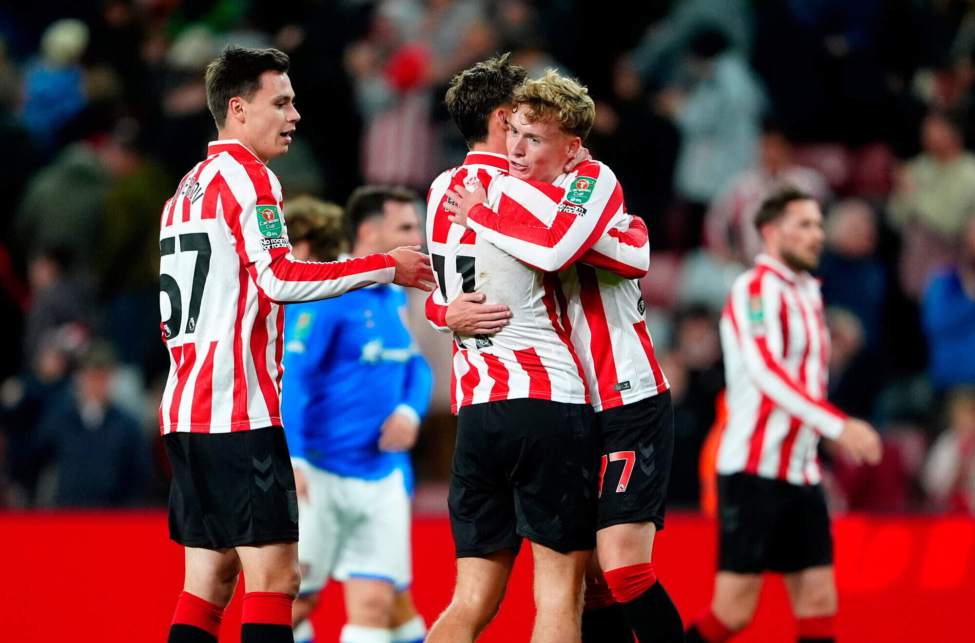Carabao Cup round-up: Sunderland see off Hull, as Bournemouth, Palace and Newcastle progress