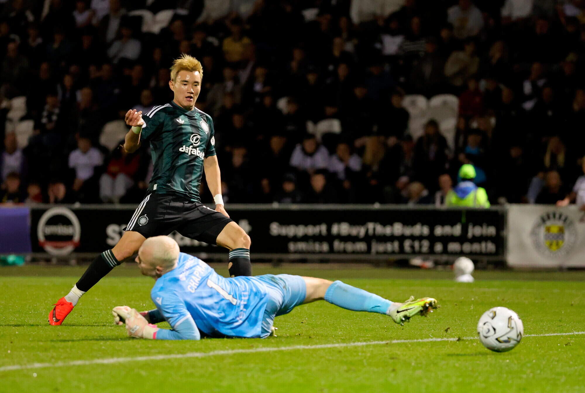 Celtic maintain Scottish Premiership lead as Hyun-Jun nets winner at high-flying St Mirren