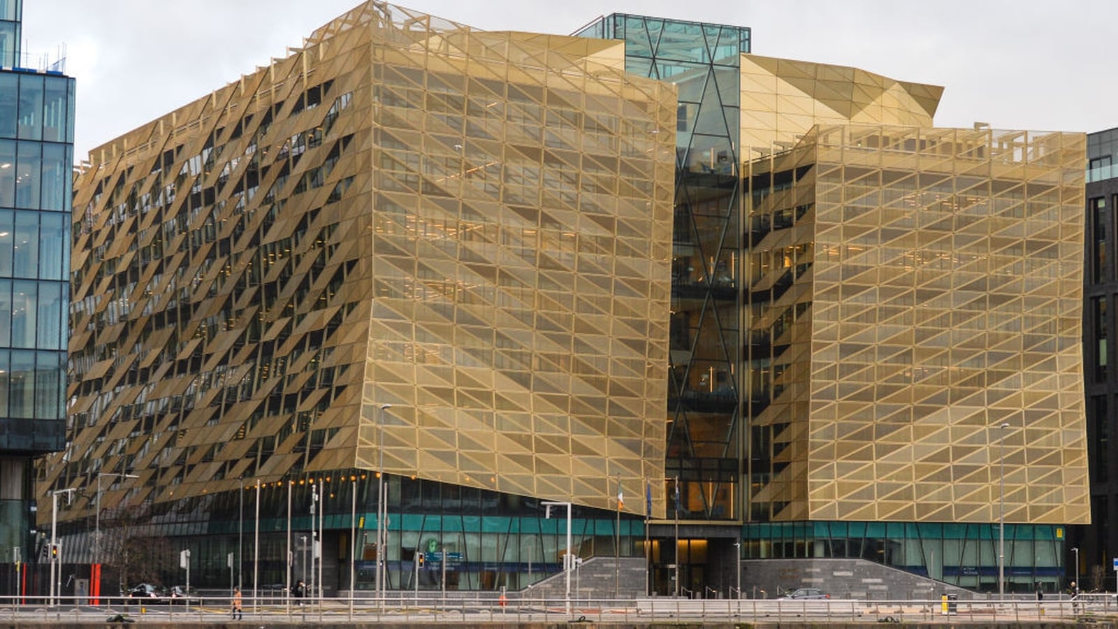 Central Bank urged to clarify Israeli bond position