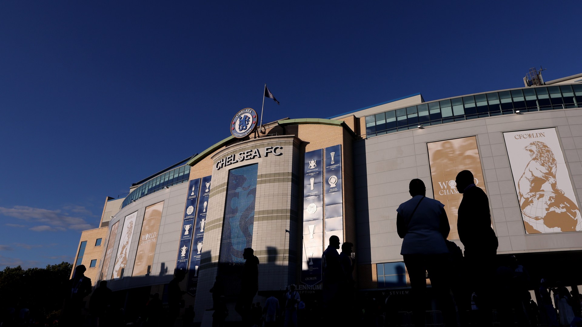 Chelsea vs Leeds kick-off DELAYED due to travel chaos just minutes before Carabao Cup clash starts