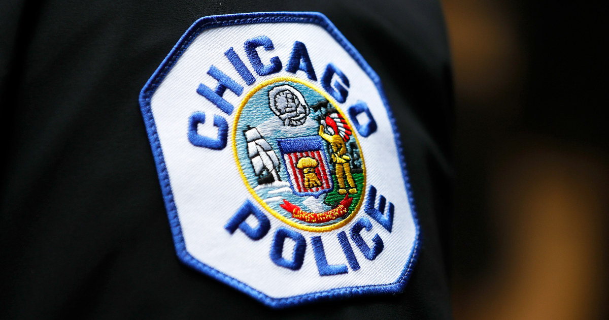 Chicago police officer suspended after hurling insult at and unlawfully searching a pedestrian, review finds