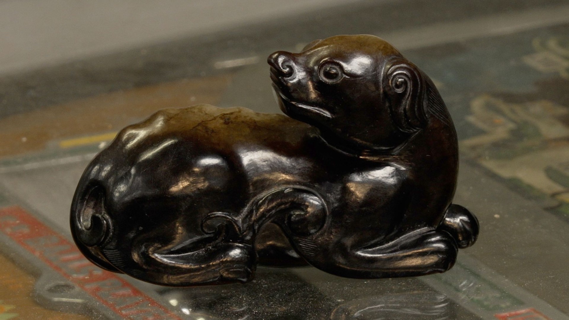 Chinese antique bought for £1 at car boot sale turns out to be rare 600-year-old relic from Ming dynasty worth £10k
