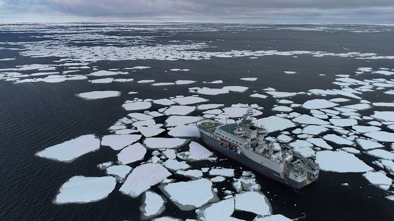 Chinese ship takes Arctic shortcut: Smart business, or a geopolitical flex?