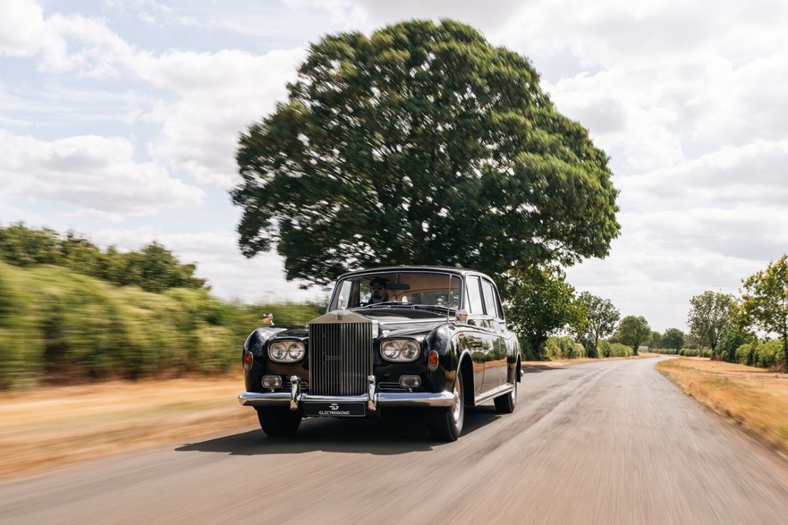 City of London’s Rolls-Royce limo converted to electric power