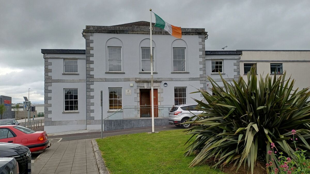 Cork mother-of-nine drove while disqualified to get milk for her family – ‘she was distraught’