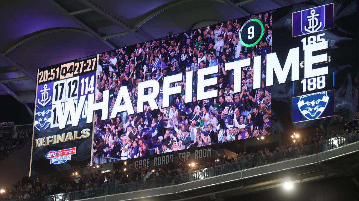 Craig O’Donoghue: Fremantle Dockers made us wait for Wharfie Time and that elevated it to a crazy new level
