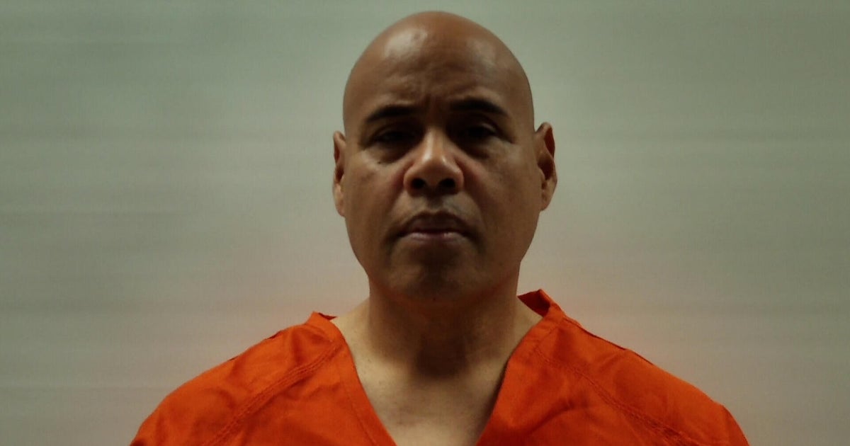 DOJ charges ICE officer who shot immigrant with lying to investigators