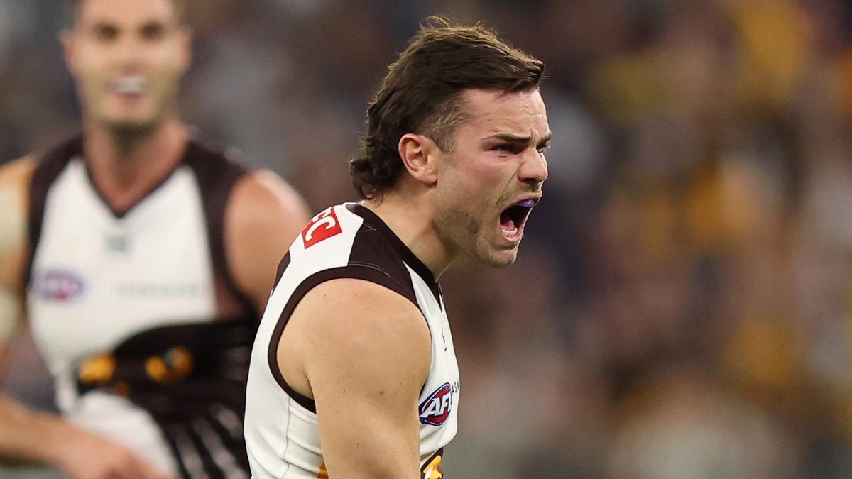 Danielle Laidley: The big selection calls facing both Fremantle and Hawthorn ahead of cutthroat final