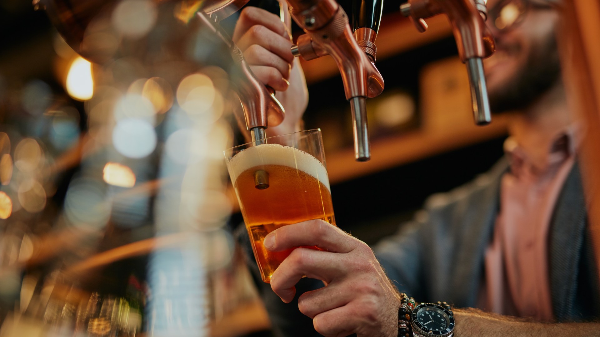 Digital ID set to replace physical proof of age for buying booze at pubs and shops