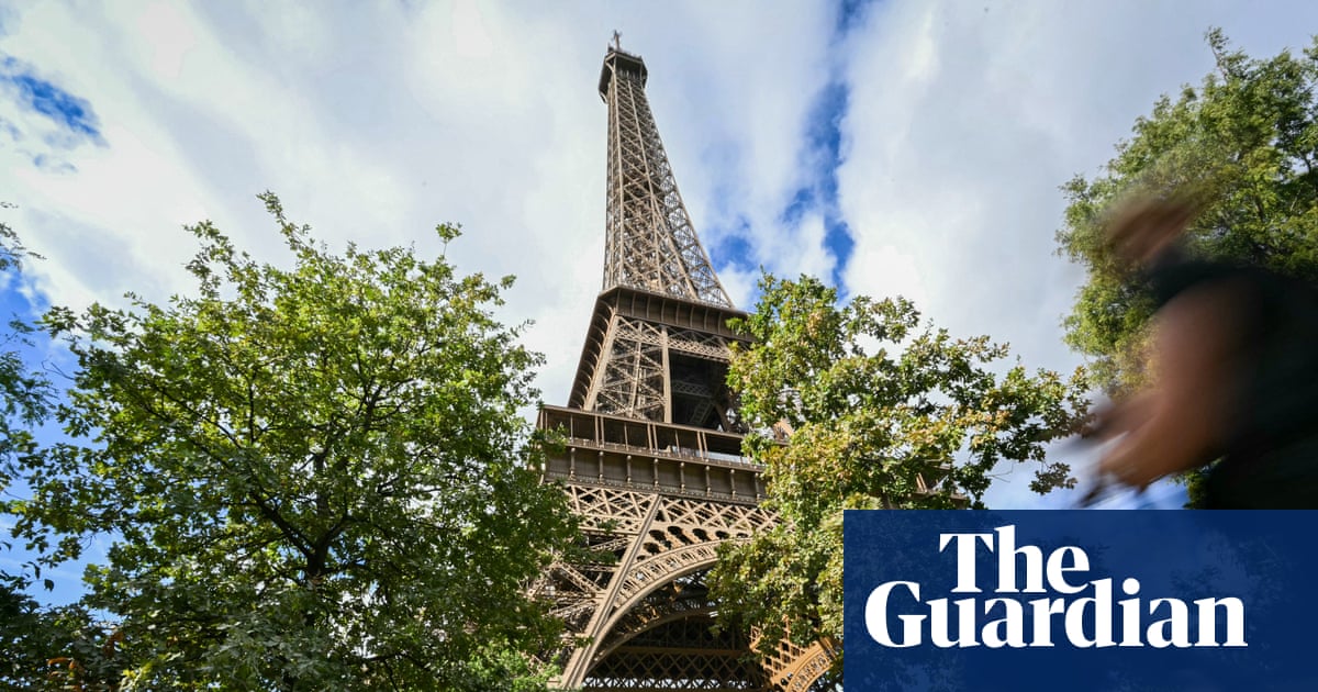 Eiffel Tower management under fire after decision to hide female staff