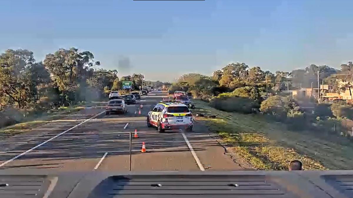 Emergency crews responding to slew of horror crashes on Perth roads causing traffic mayhem for commuters