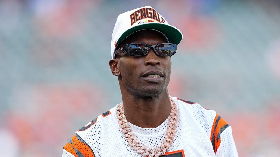 Ex-NFL star Chad Ochocinco dishes his 'storybook' Super Bowl matchup for the 2026 NFL season