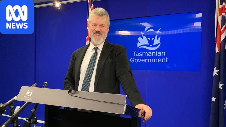 Ex-chief psychiatrist 'rendered unemployable' gets licence conditions removed