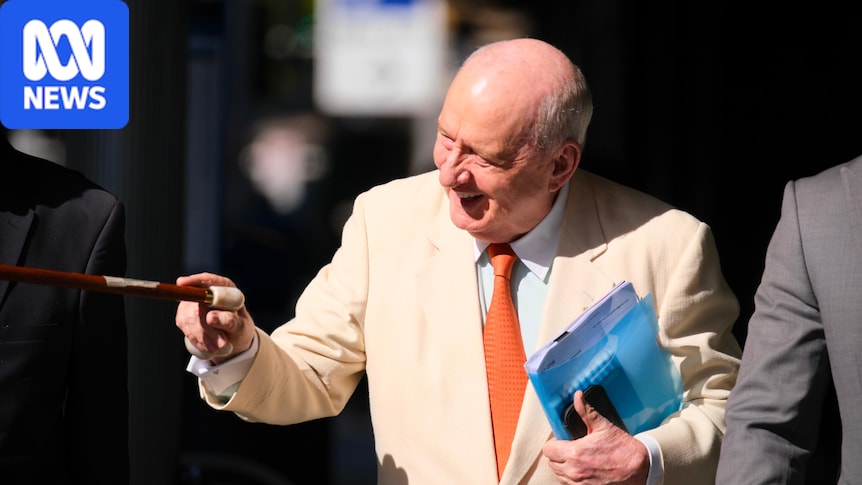 Ex-politician didn't see Alan Jones kiss prominent athlete, trial hears