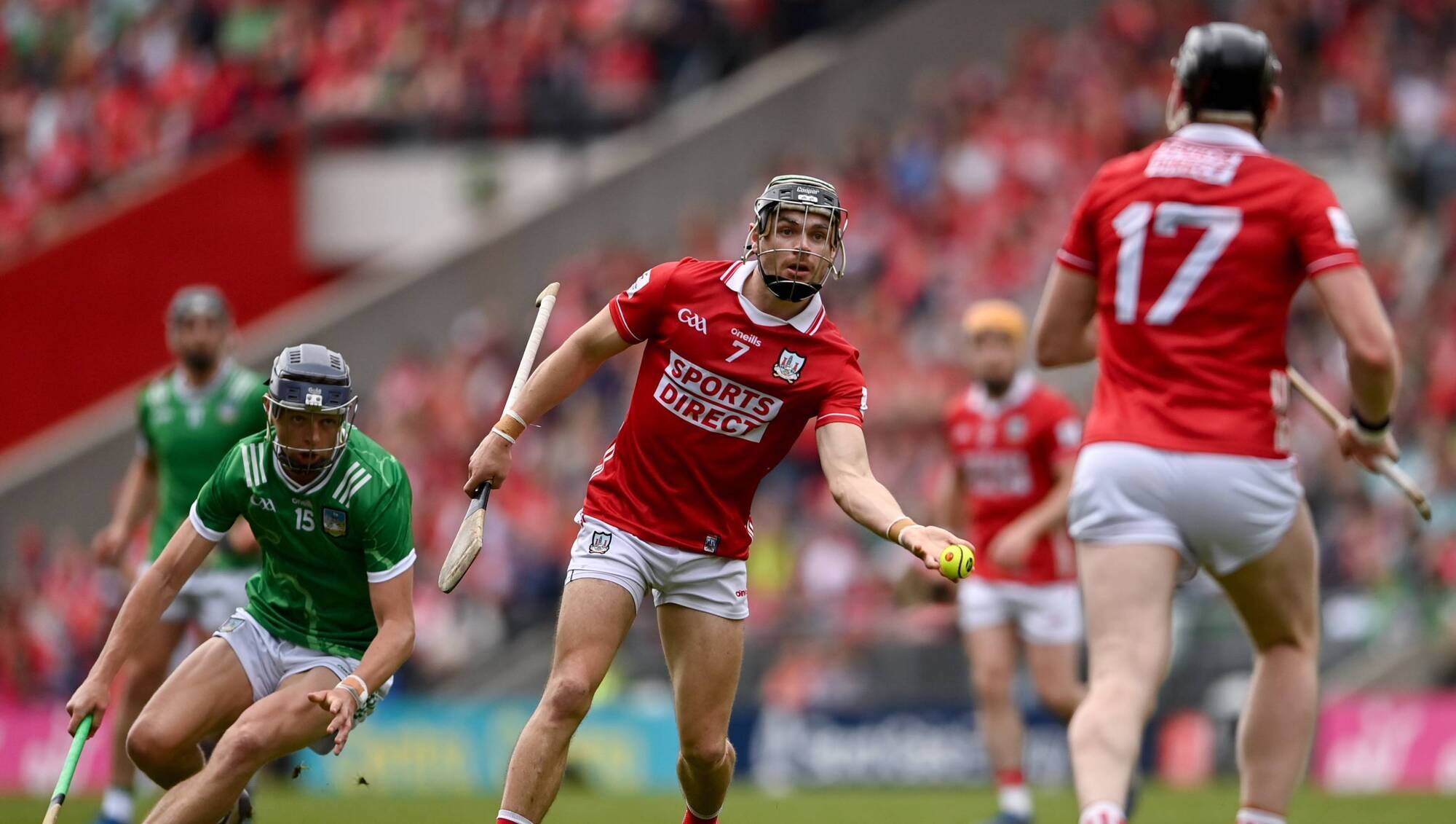Experimental hurling rules to ban consecutive hand-passes and allow six steps
