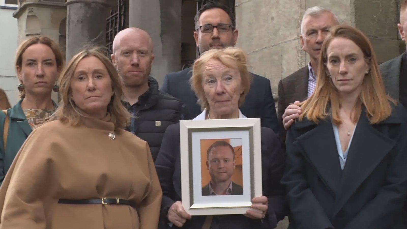 Family 'failed' over man's death hours after discharge