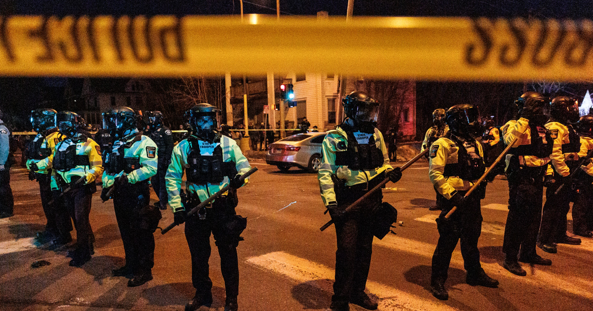 Feds charge ICE officer with lying to investigators in the shooting of Venezuelan immigrant