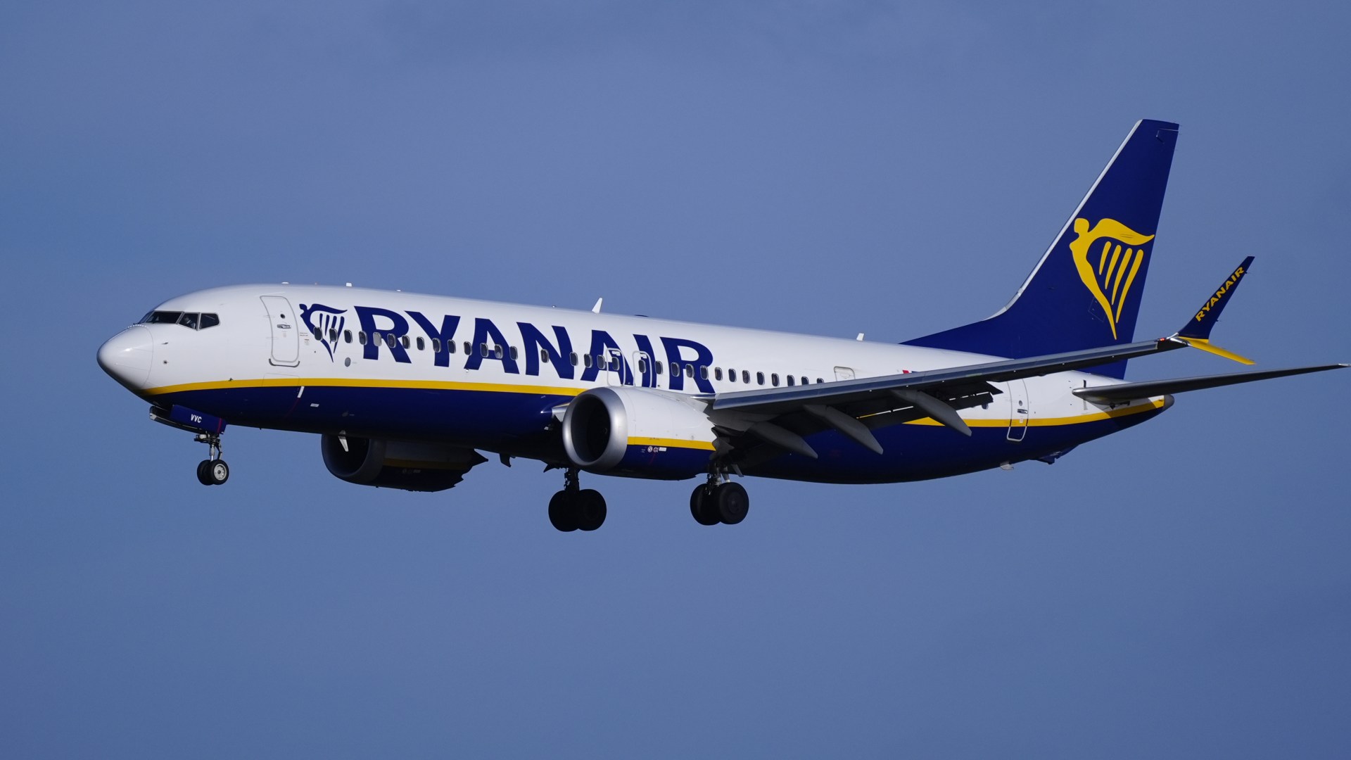Female Ryanair passenger, 22, ‘kissed & groped by man, 39, sitting next to her after she passed out mid-flight’