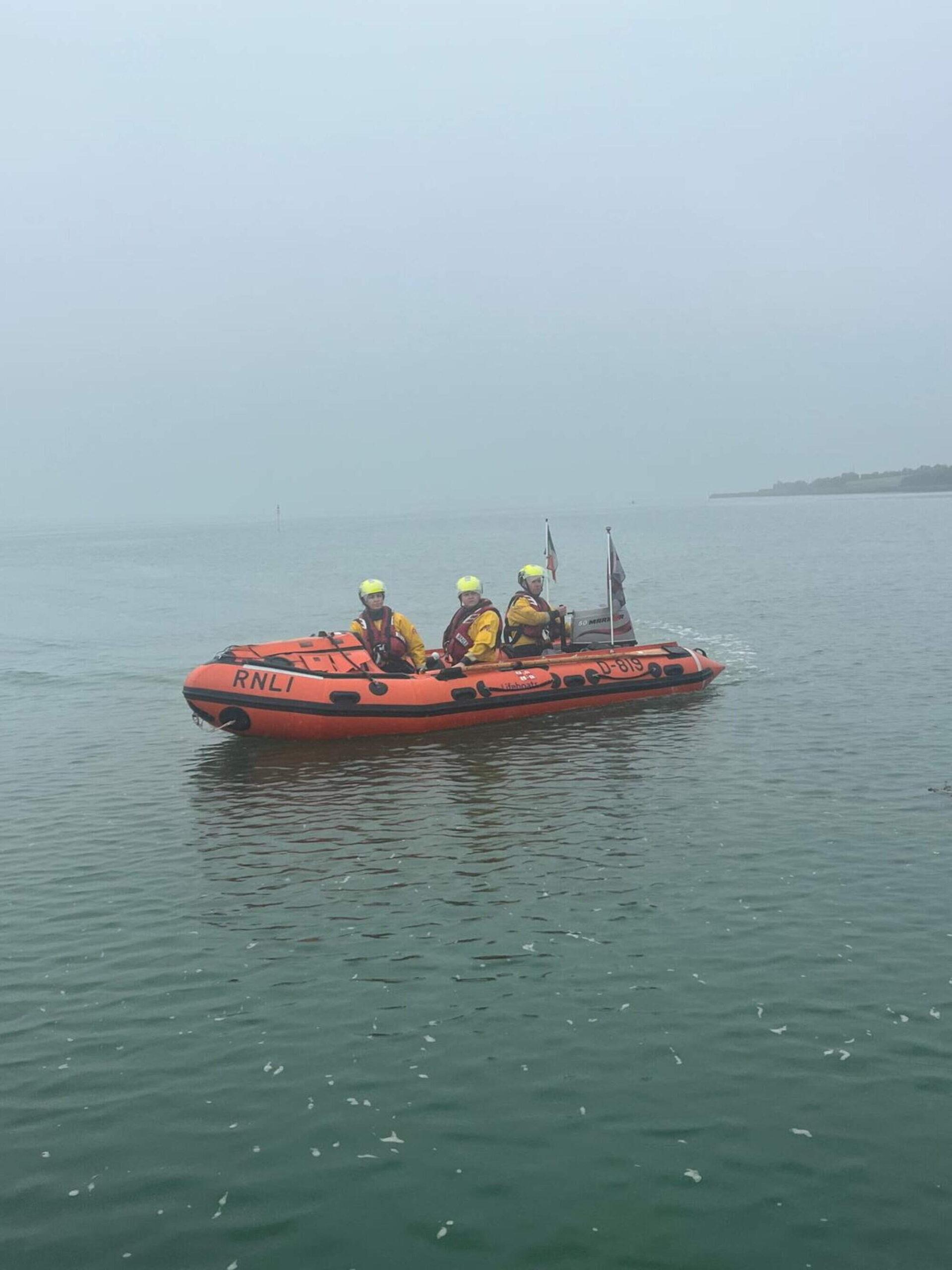 Fethard RNLI rescues two swimmers in difficult conditions