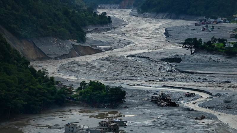 Five Australians make contact, 38 unaccounted for as Nepal flood rescue operation continues