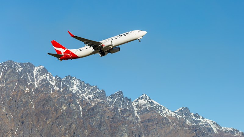 Flames and popping sounds: Experts explain Qantas engine incident