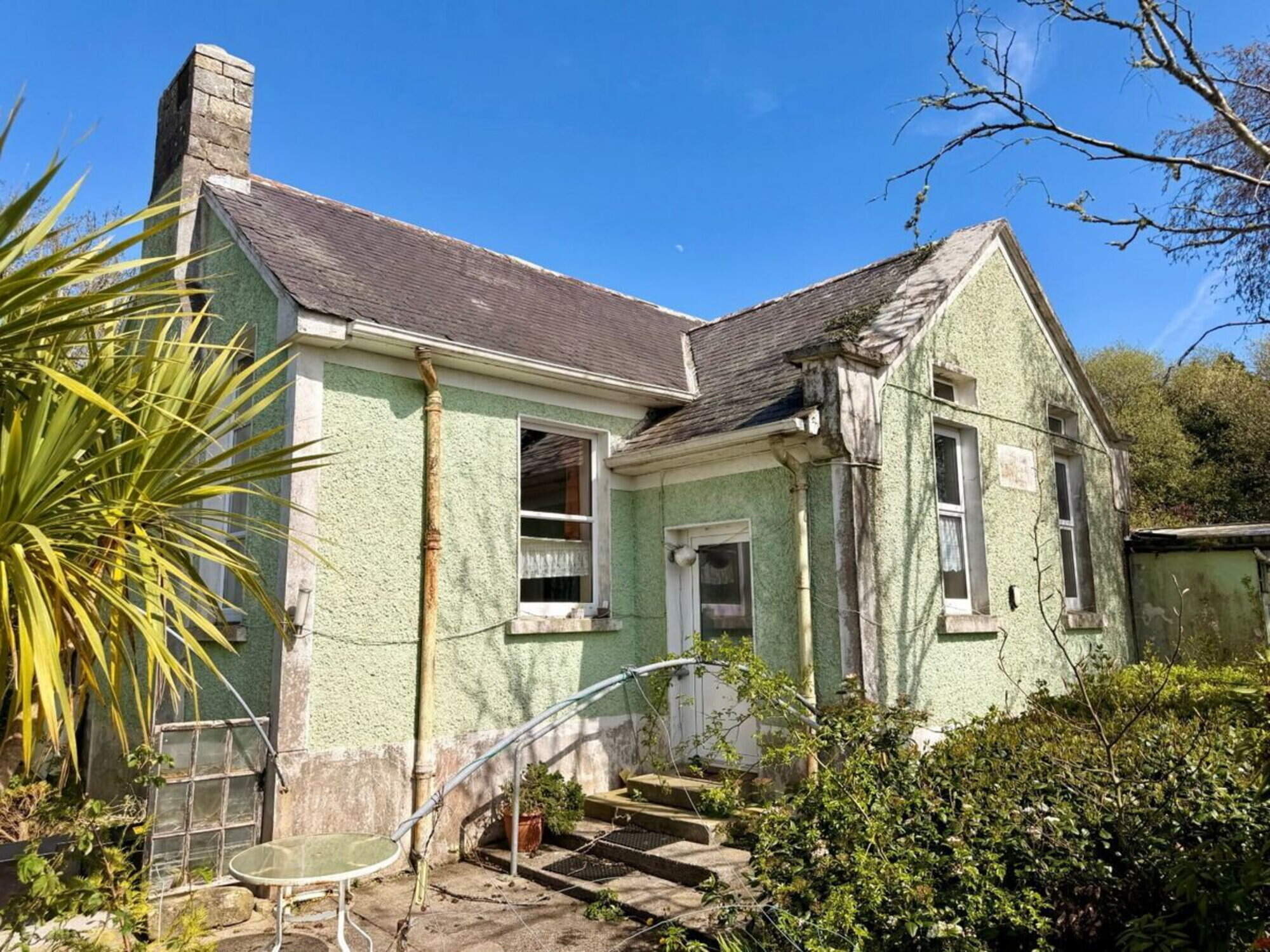 Former Leitrim schoolhouse with lakeside views on the market for just over €100,000